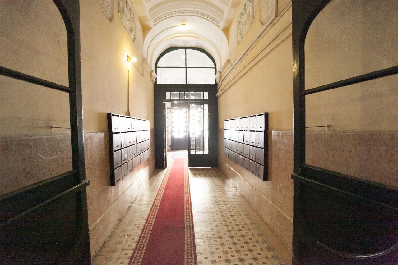Royal Center Apartment Budapest Ngoại thất bức ảnh
